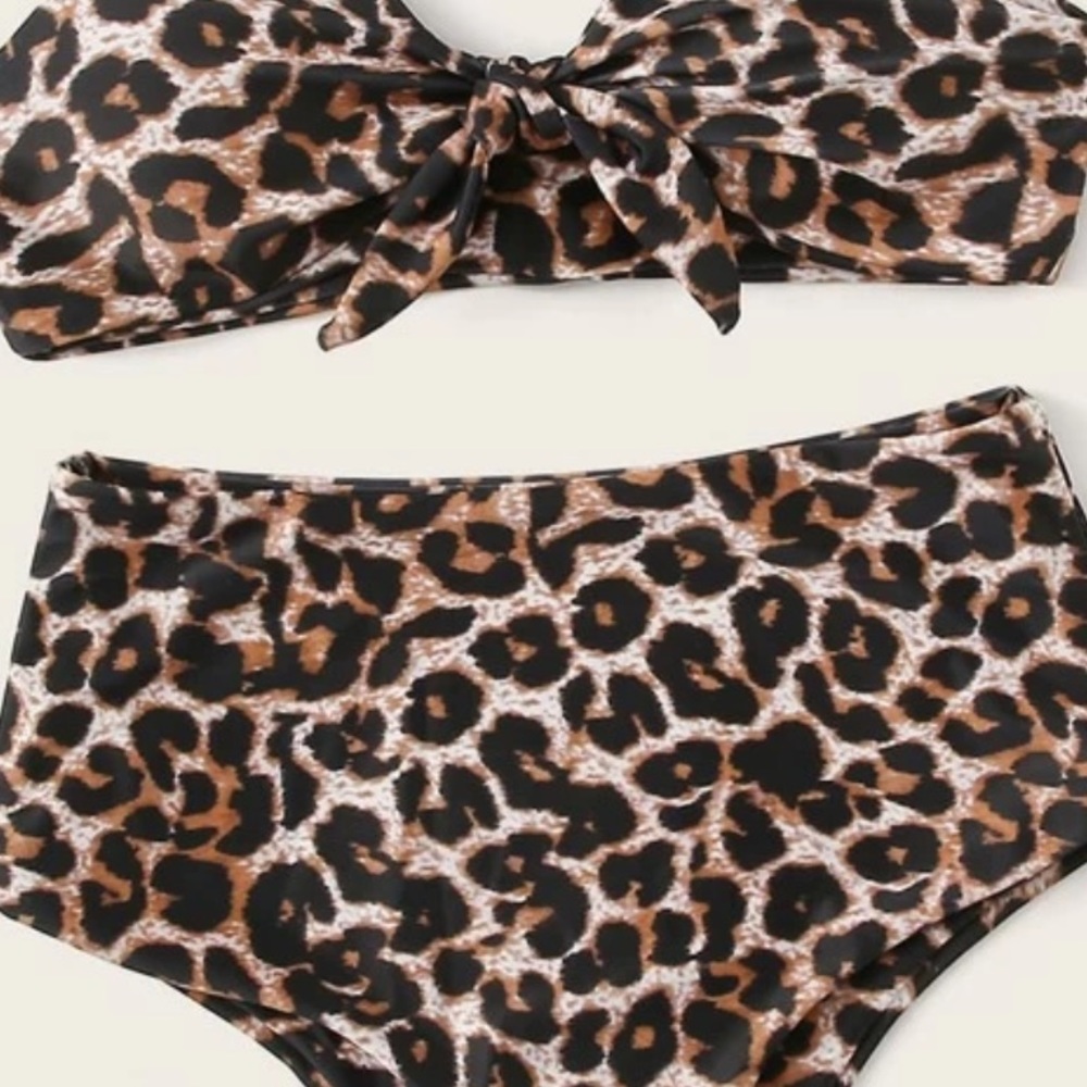 Leopard two piece set🐆 - Picture 2 of 2